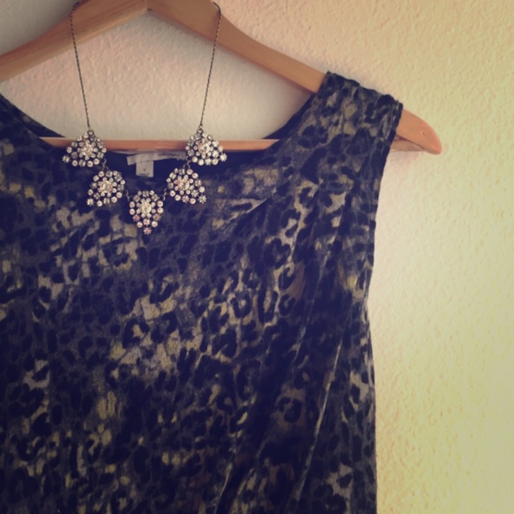 Halogen olive leopard peplum top small